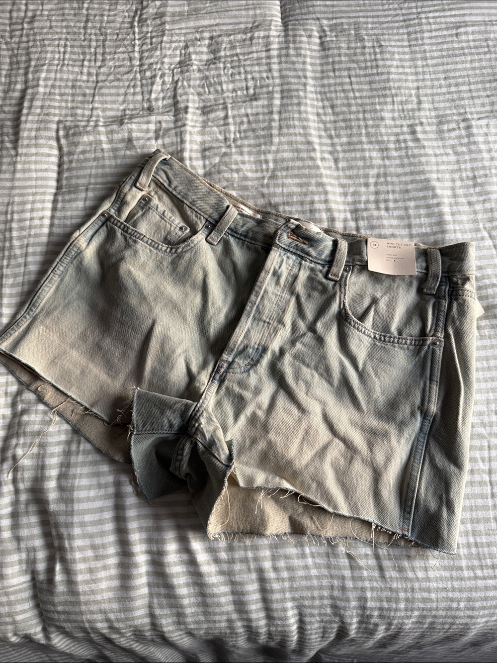 Universal Thread High Waist Denim Shorts in Faded Blue and Beige